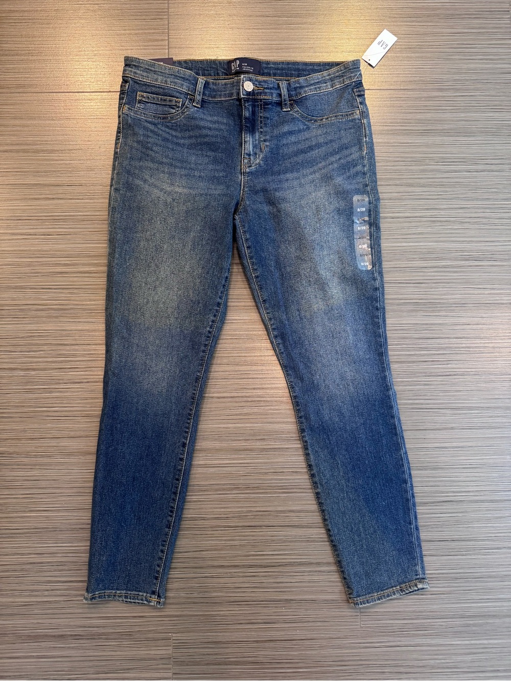 NWT Women’s GAP Favorite Jeggings Size 8/29